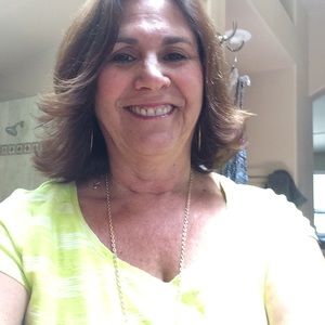 Meet your Posher, Leanne